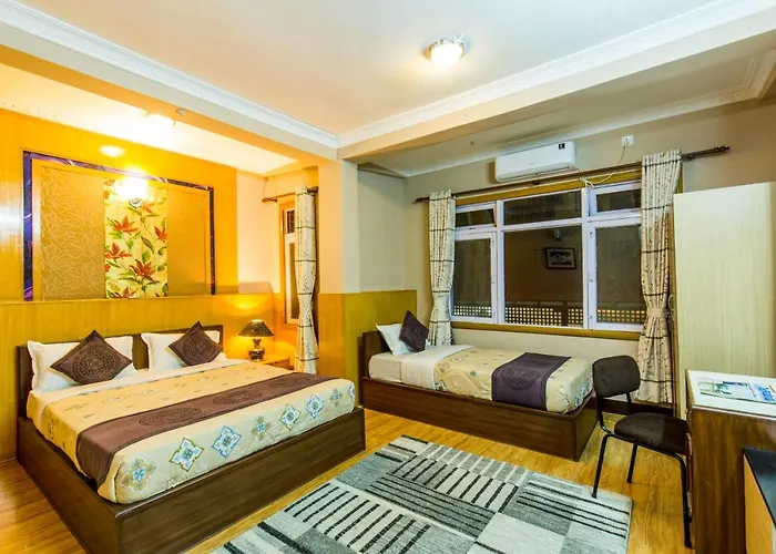 Acme Hotel 2*