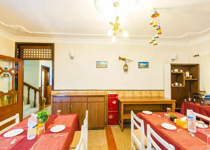 Hotel Acme 2*
